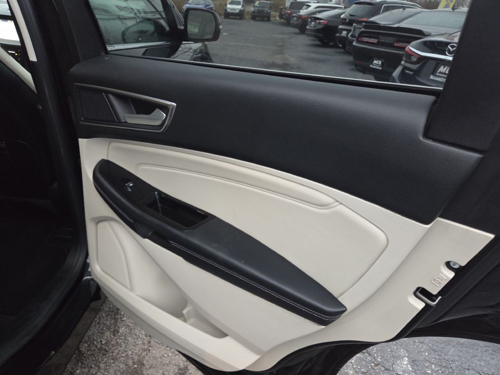 2019 Ford Edge Image 49