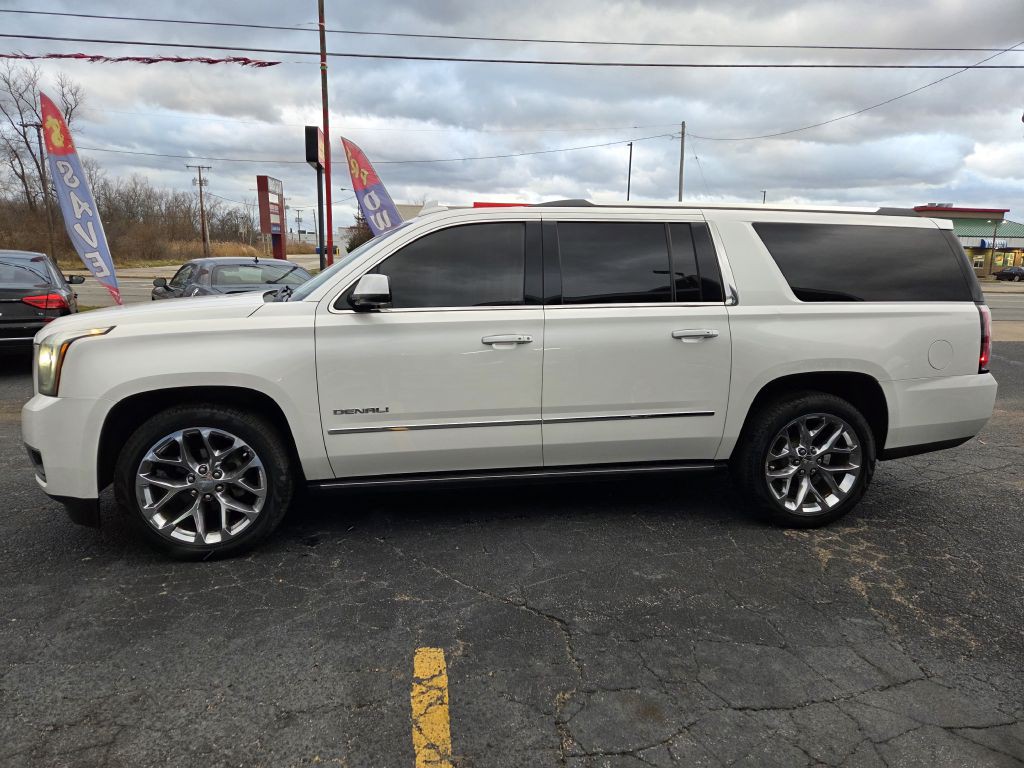 2016 GMC Yukon Image 12
