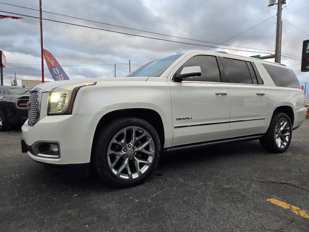 2016 GMC Yukon Image 14