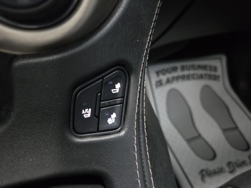 2016 GMC Yukon Image 40