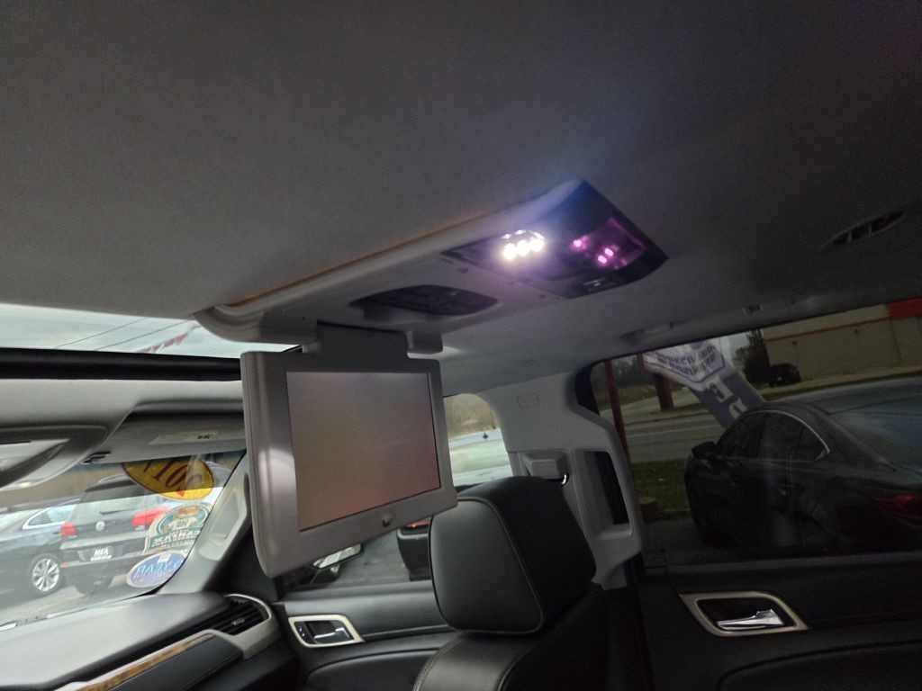 2016 GMC Yukon Image 48