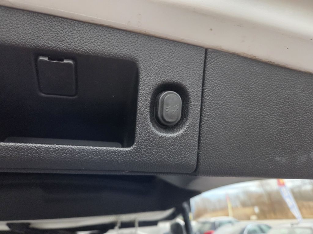 2016 GMC Yukon Image 54