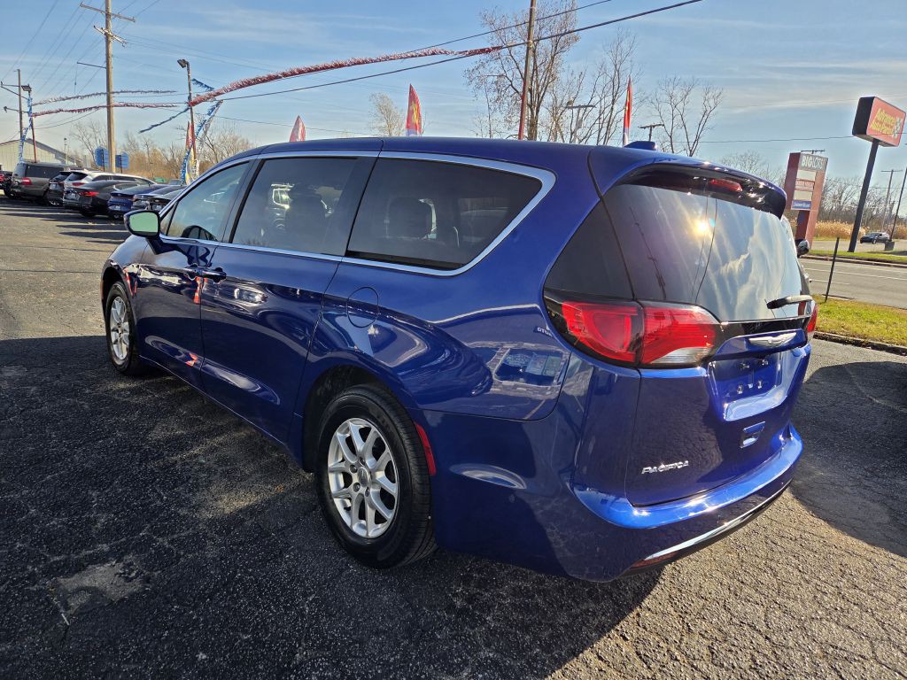 2020 Chrysler Pacifica Image 9