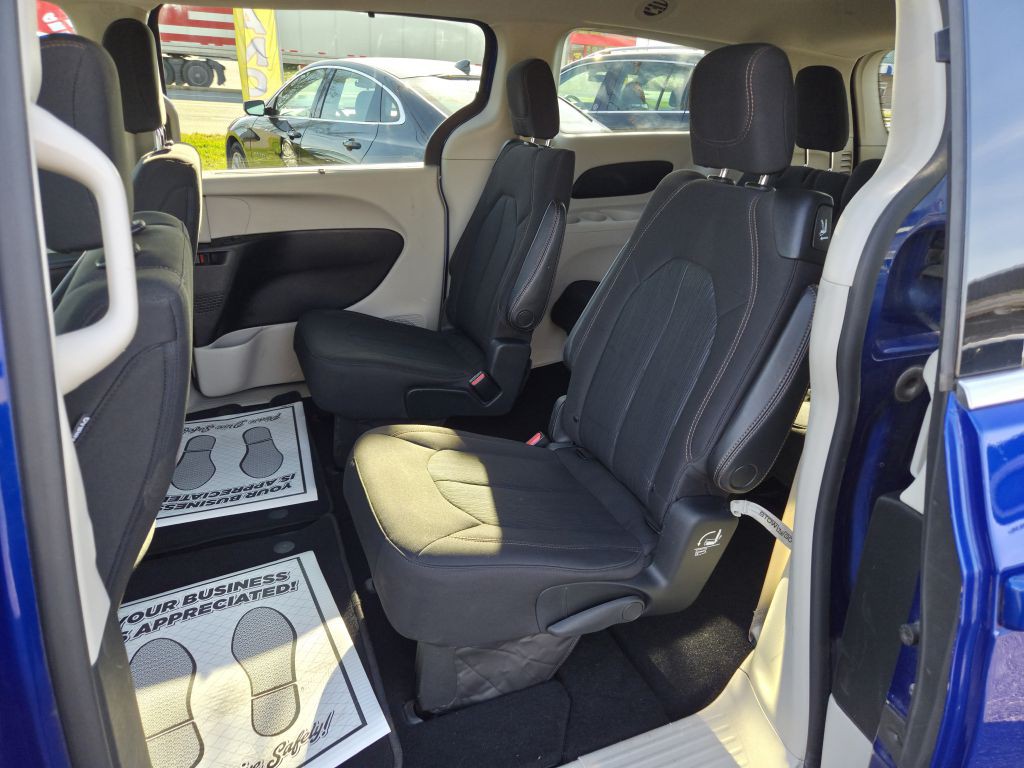 2020 Chrysler Pacifica Image 35