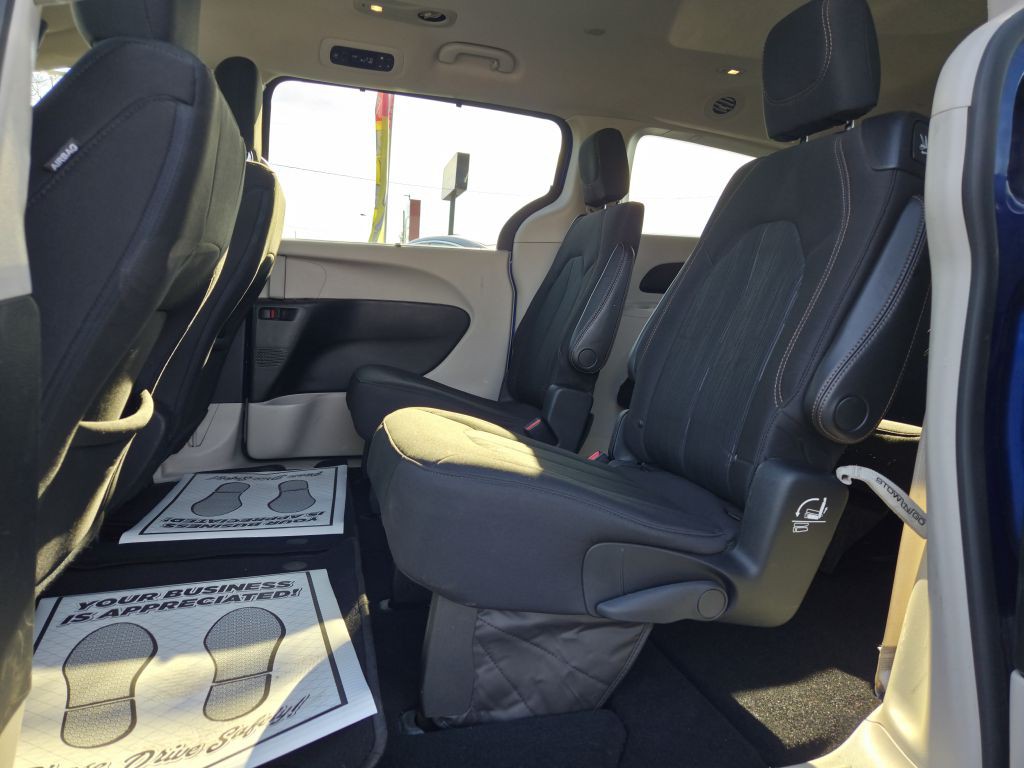 2020 Chrysler Pacifica Image 36