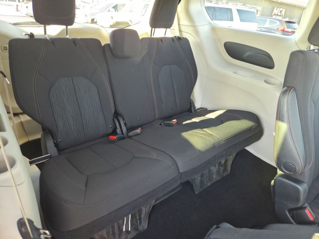 2020 Chrysler Pacifica Image 48
