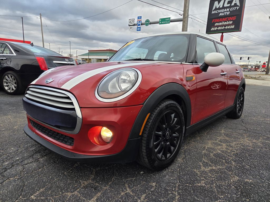 2015 MINI Cooper Image 17