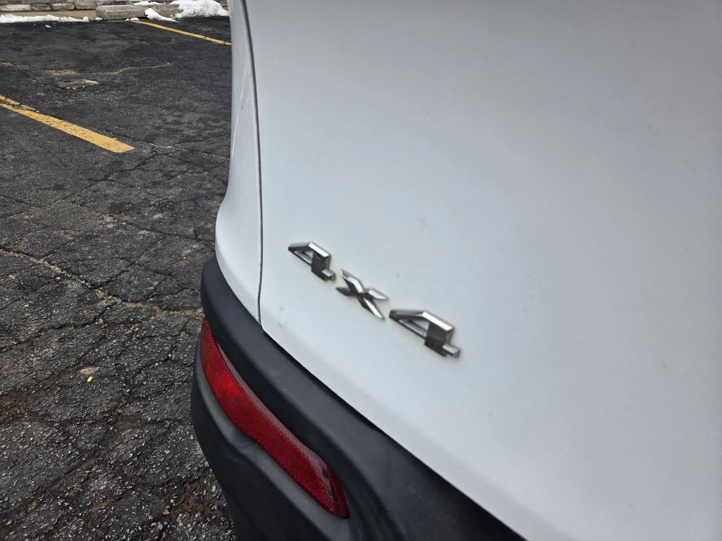 2016 Jeep Cherokee Image 9