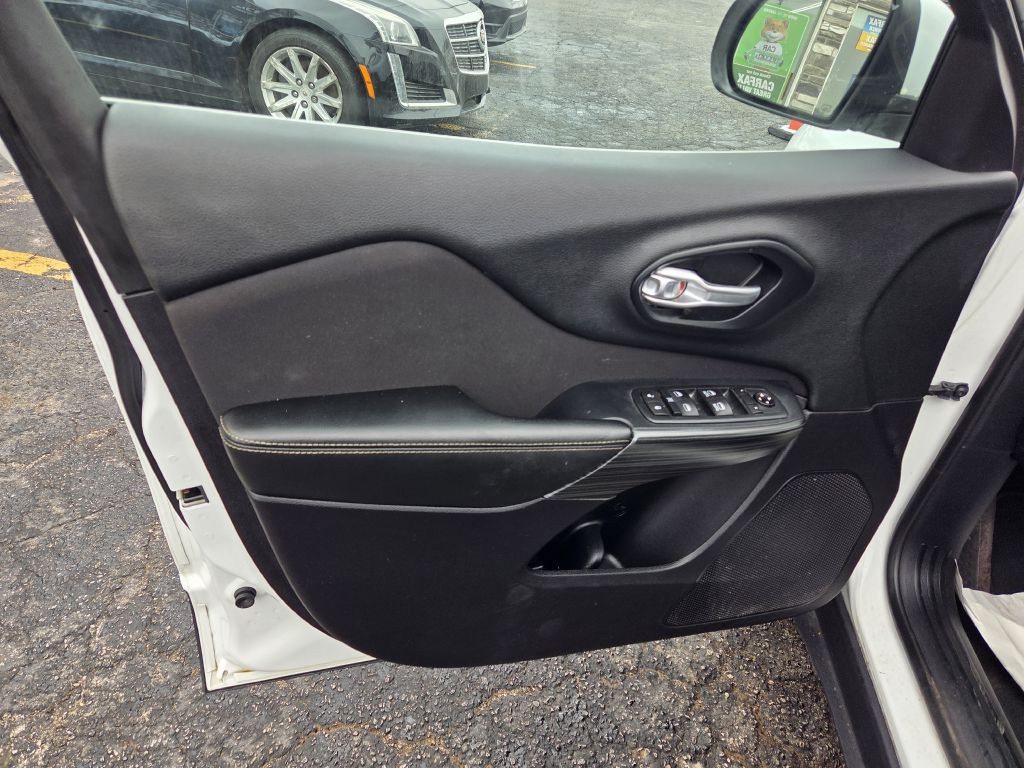 2016 Jeep Cherokee Image 21