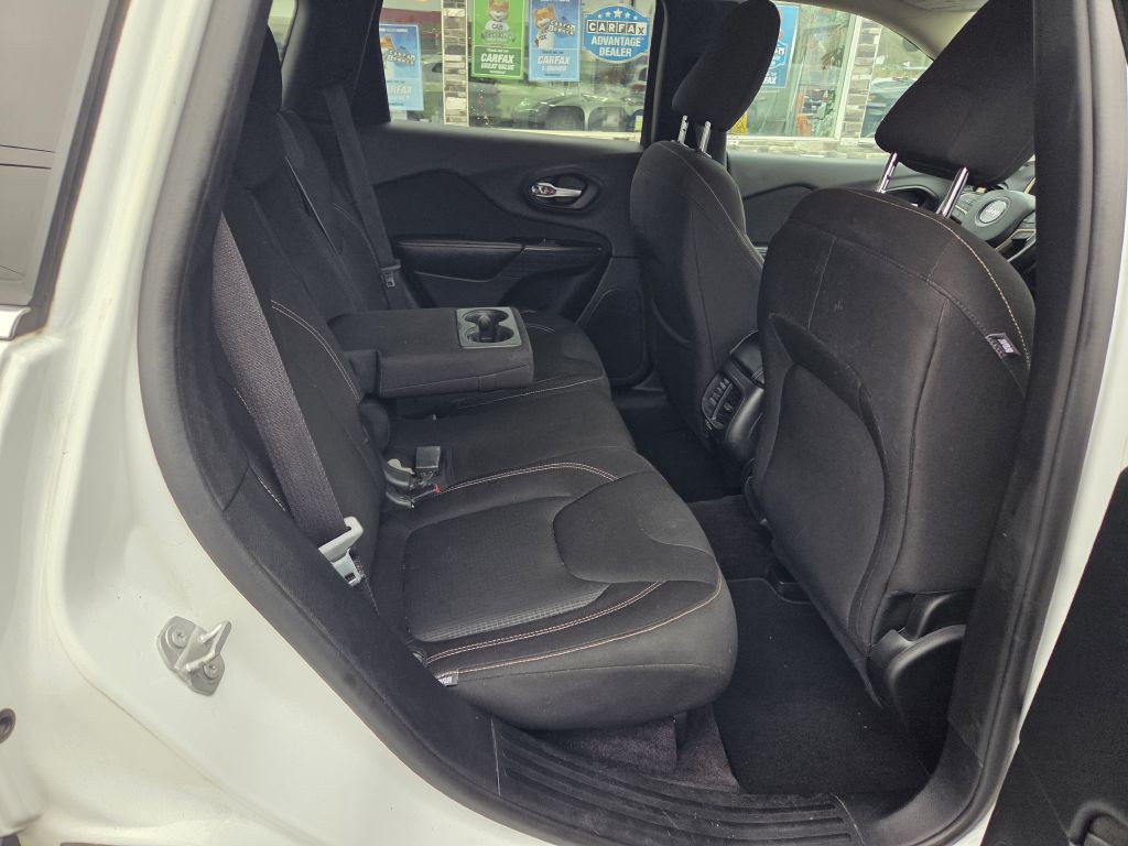 2016 Jeep Cherokee Image 48