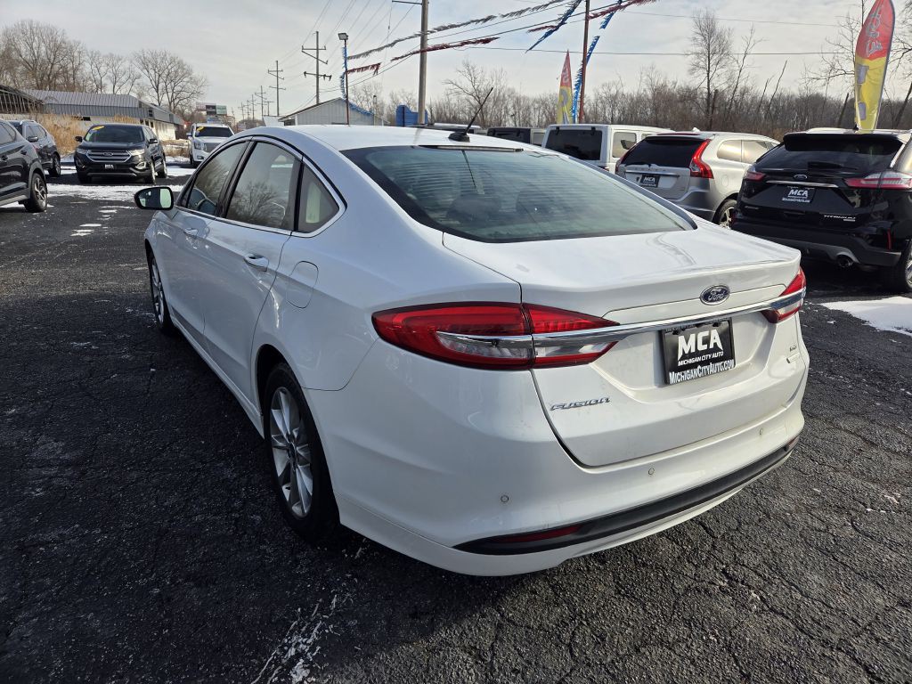 2017 Ford Fusion Image 11