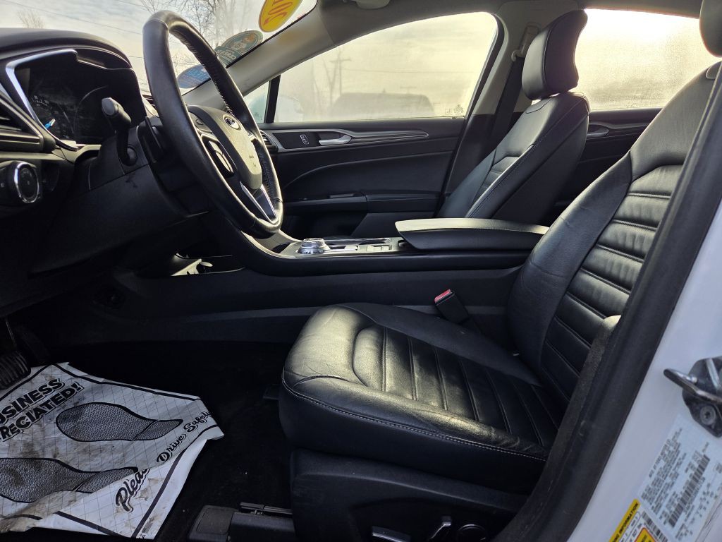 2017 Ford Fusion Image 25