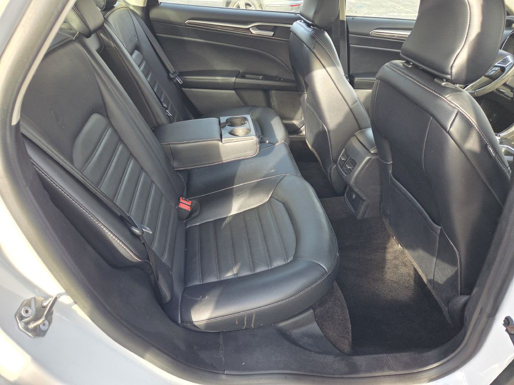 2017 Ford Fusion Image 52