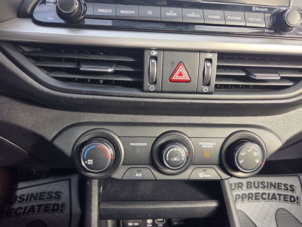 2020 Kia Forte Image 30