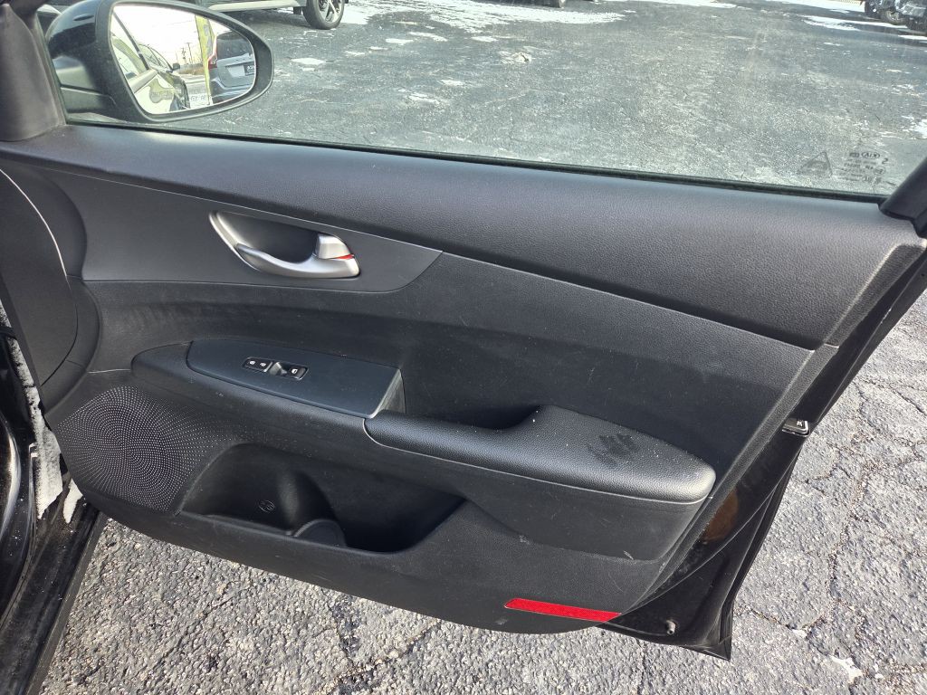 2020 Kia Forte Image 38