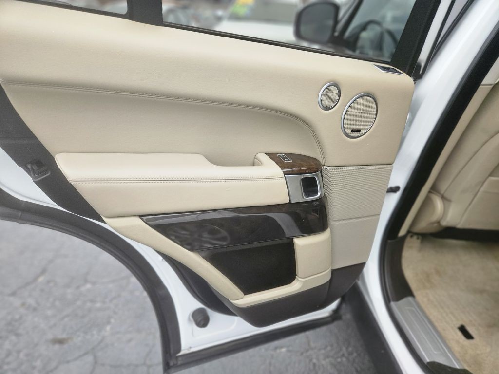 2015 Land Rover Range Rover Image 48