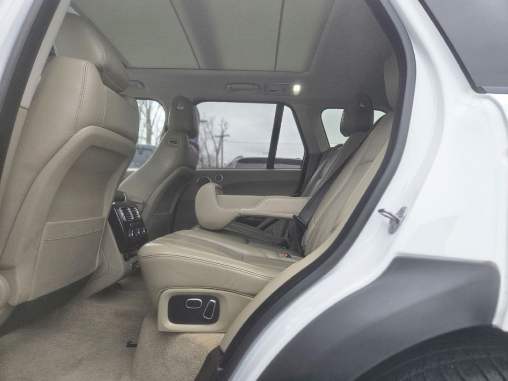 2015 Land Rover Range Rover Image 51