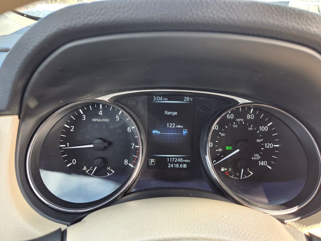 2015 Nissan Rogue Image 25