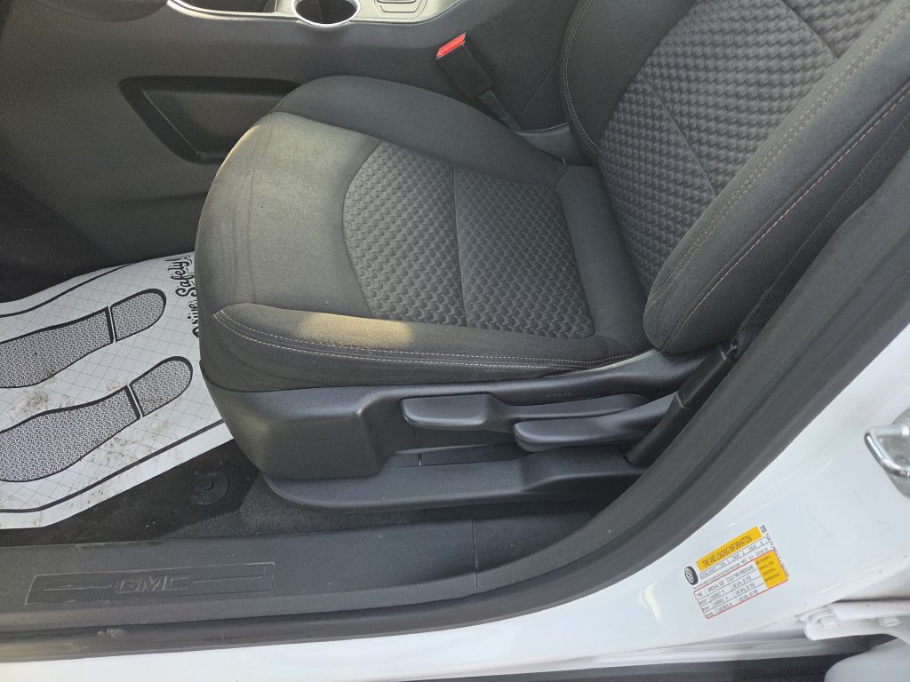 2020 GMC Terrain Image 19