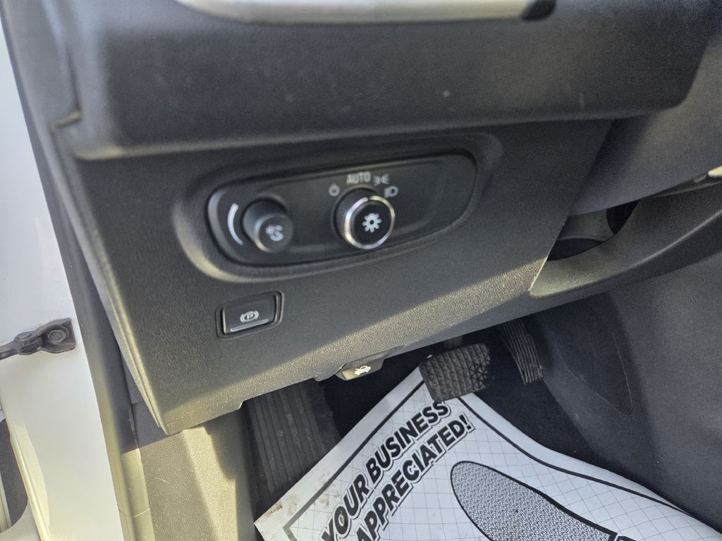 2020 GMC Terrain Image 22