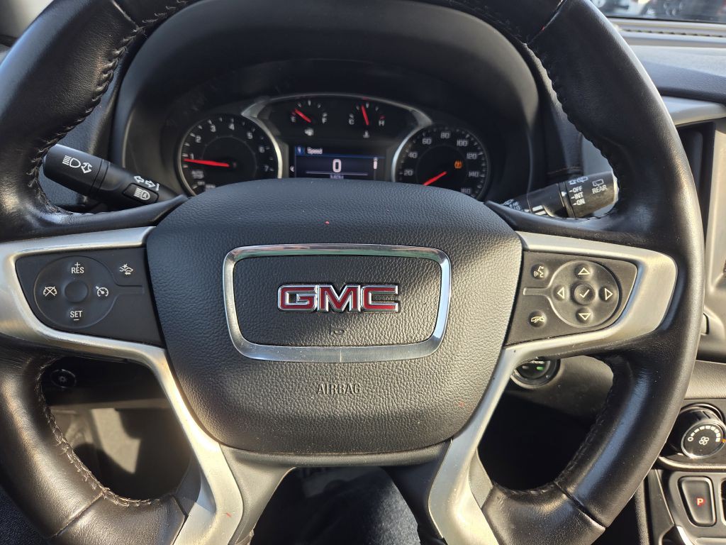 2020 GMC Terrain Image 25