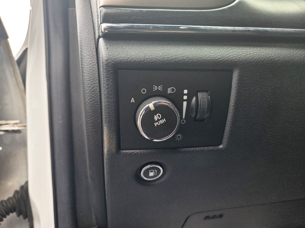 2014 Jeep Grand Cherokee Image 28