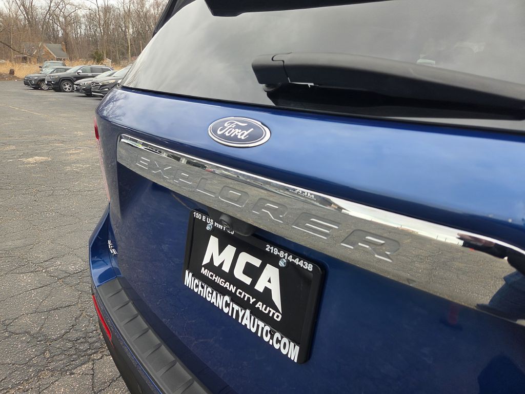 2021 Ford Explorer Image 9