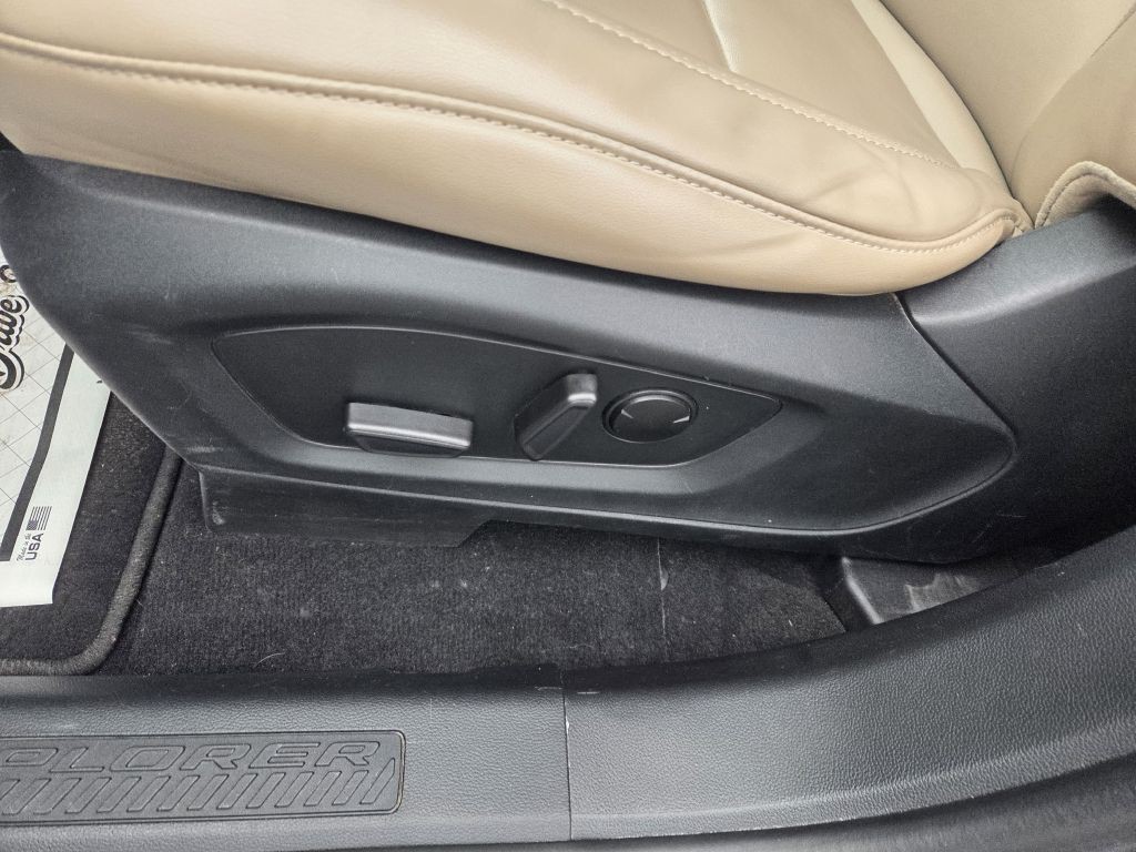 2021 Ford Explorer Image 24