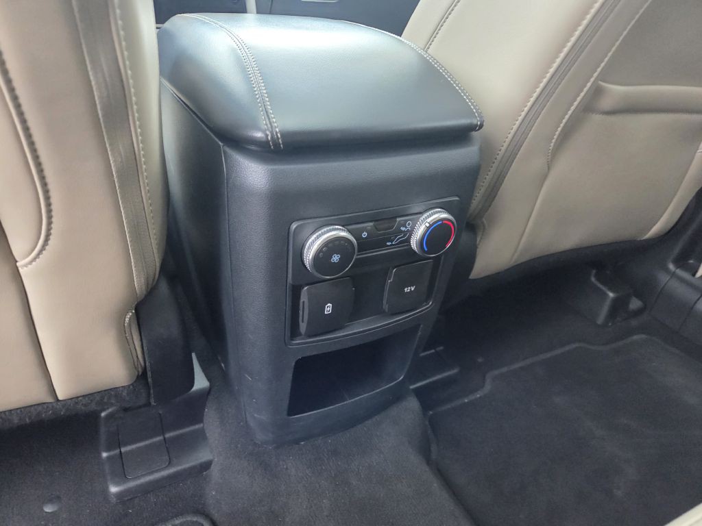 2021 Ford Explorer Image 45