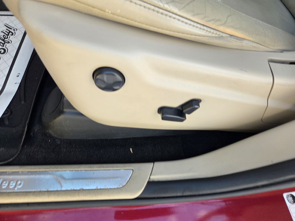2014 Jeep Grand Cherokee Image 22