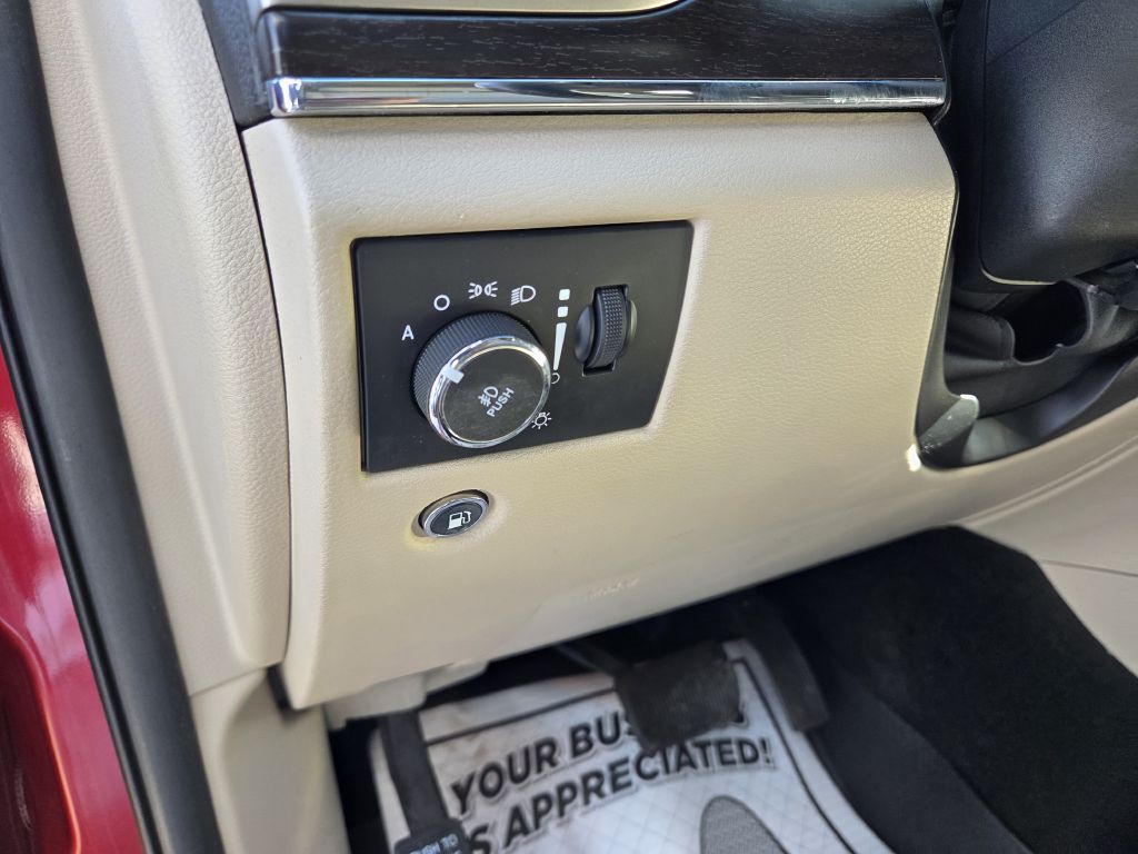 2014 Jeep Grand Cherokee Image 25