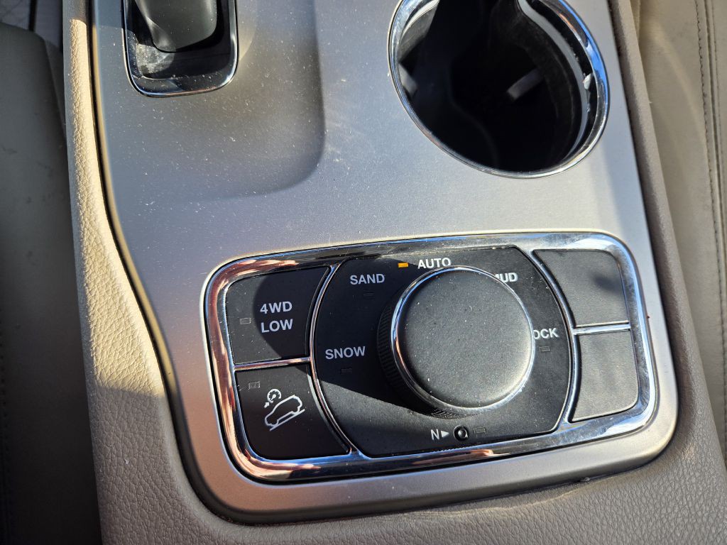 2014 Jeep Grand Cherokee Image 38