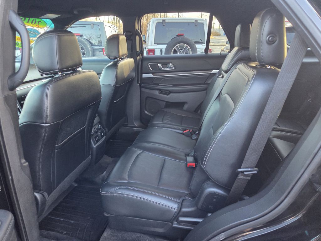 2016 Ford Explorer Image 39