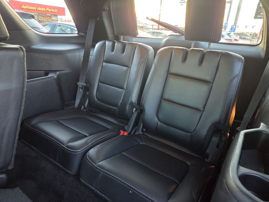 2016 Ford Explorer Image 42