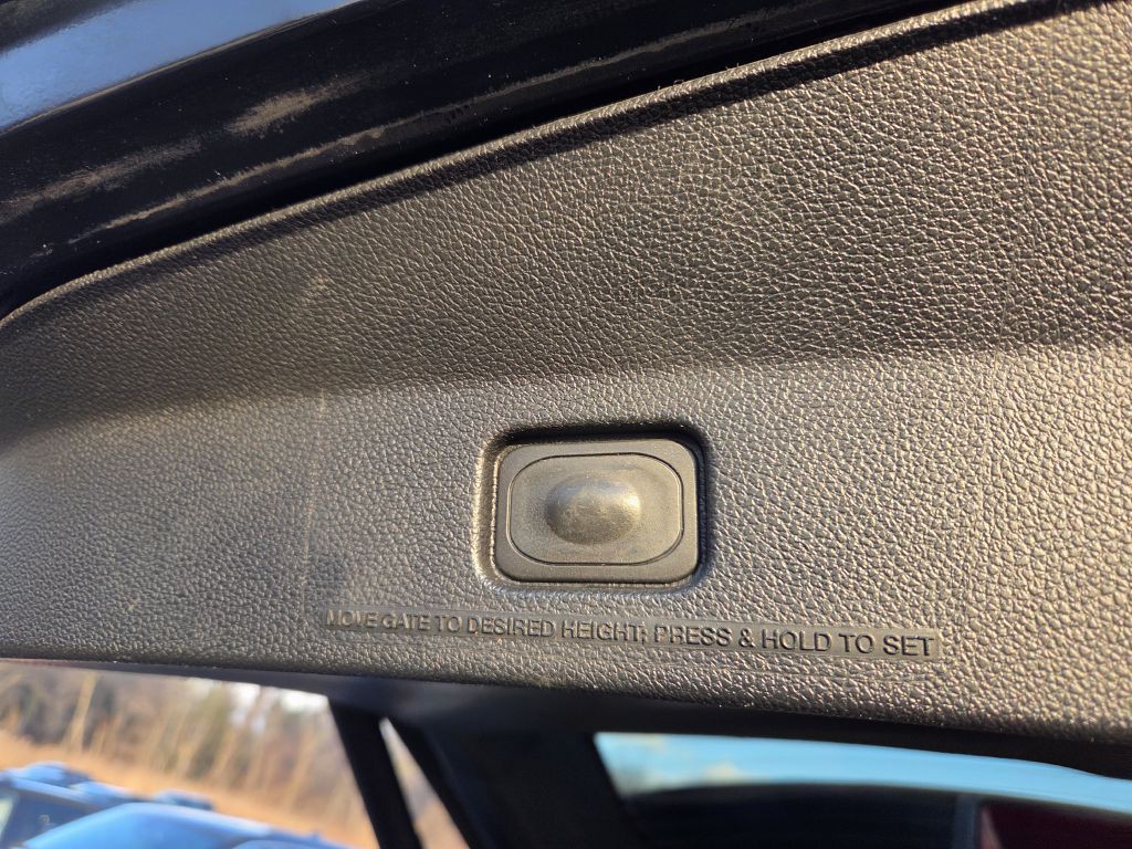 2016 Ford Explorer Image 46