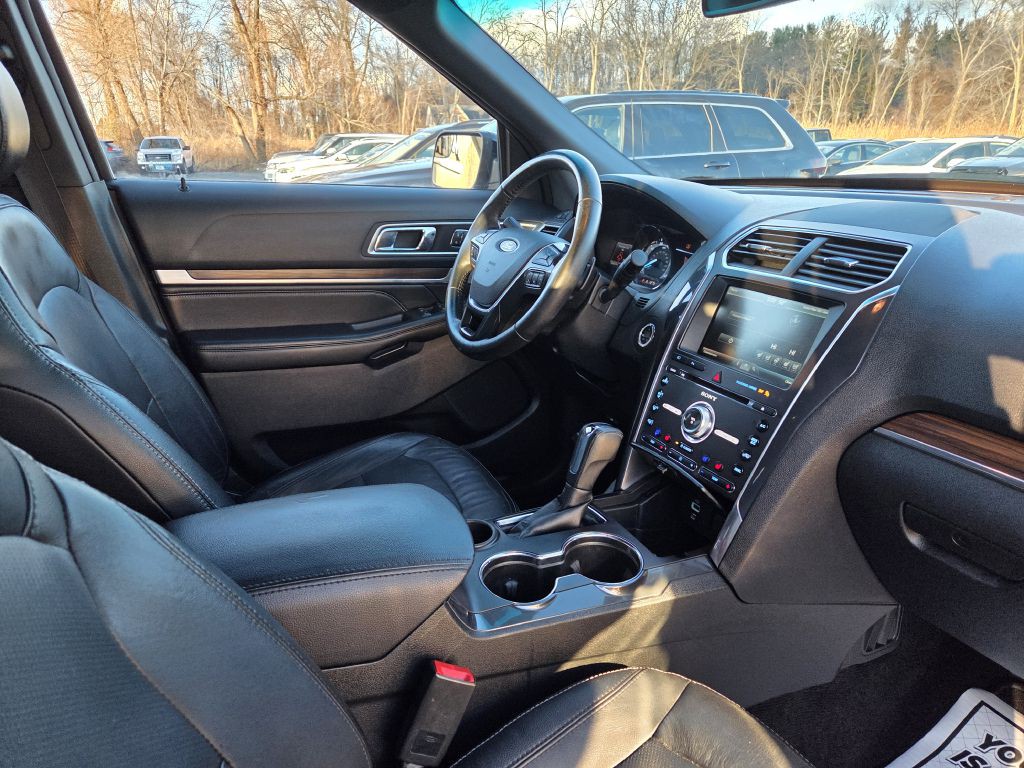 2016 Ford Explorer Image 52