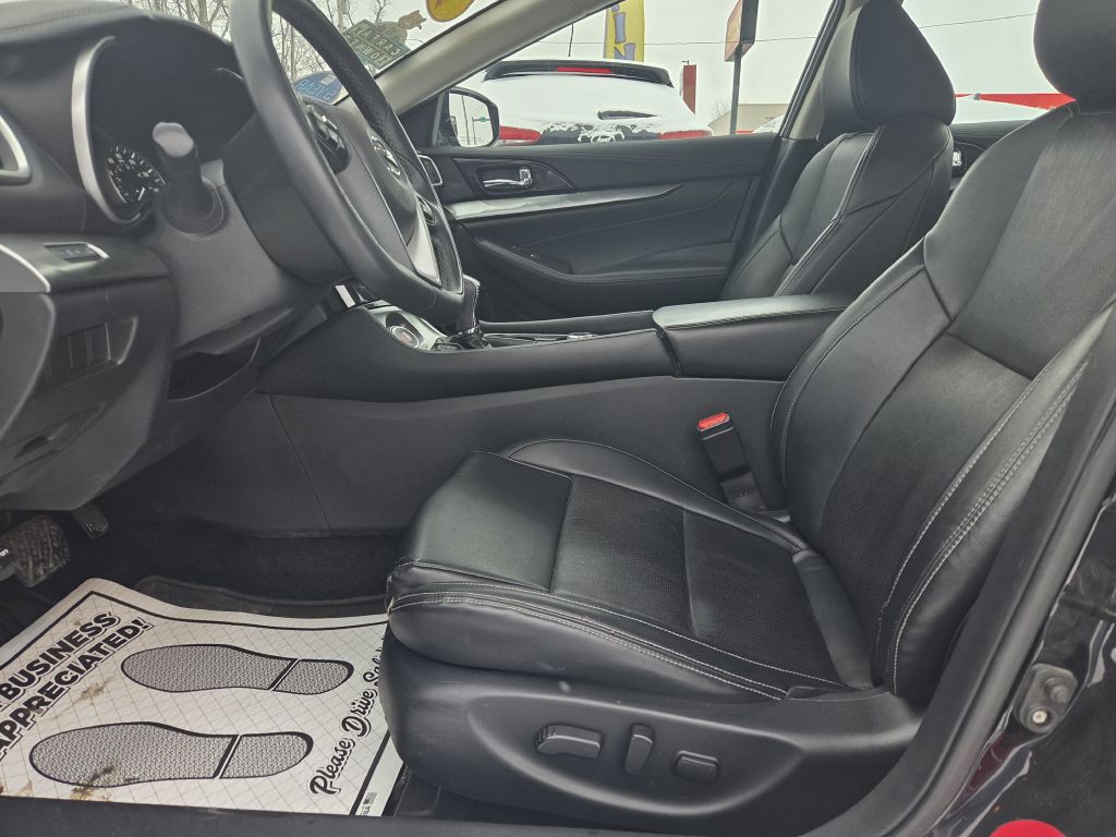 2020 Nissan Maxima Image 25
