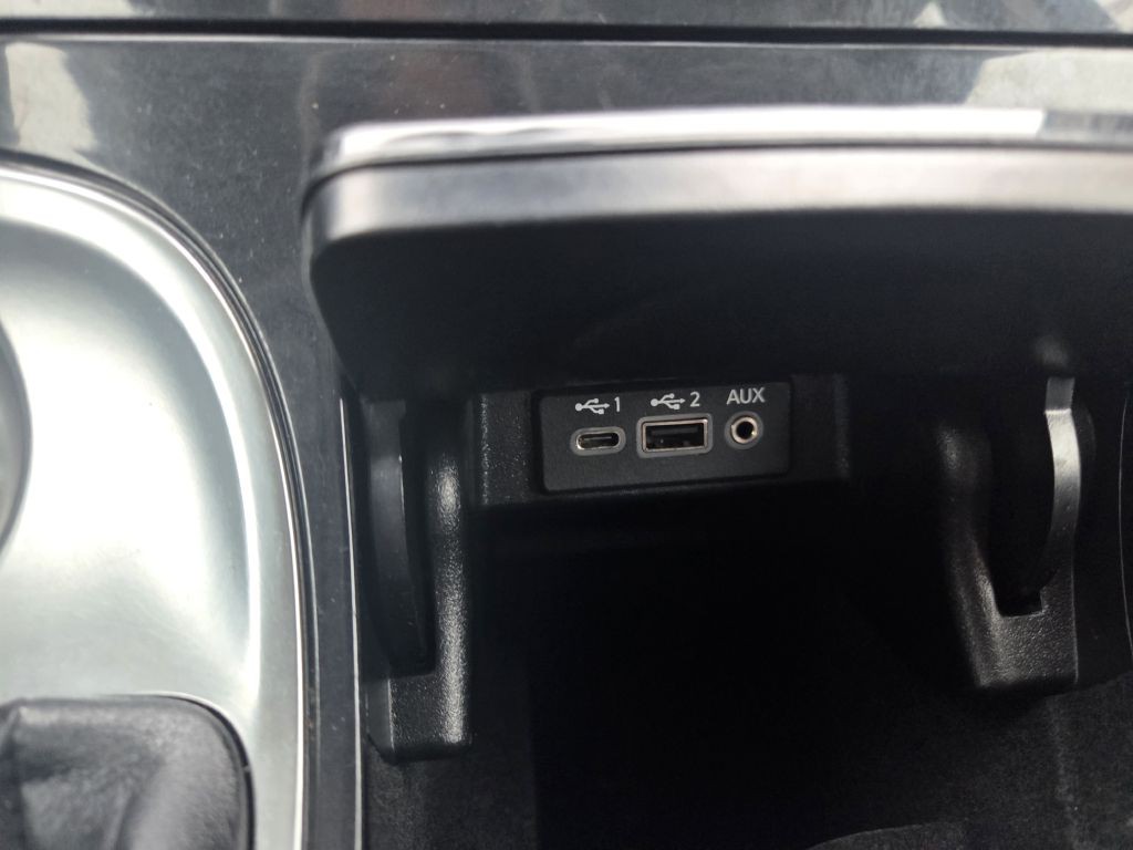 2020 Nissan Maxima Image 35