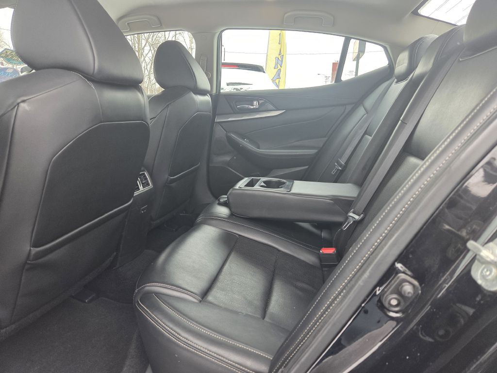 2020 Nissan Maxima Image 42