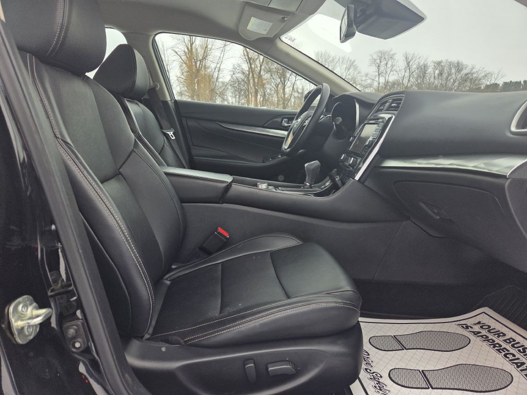 2020 Nissan Maxima Image 48