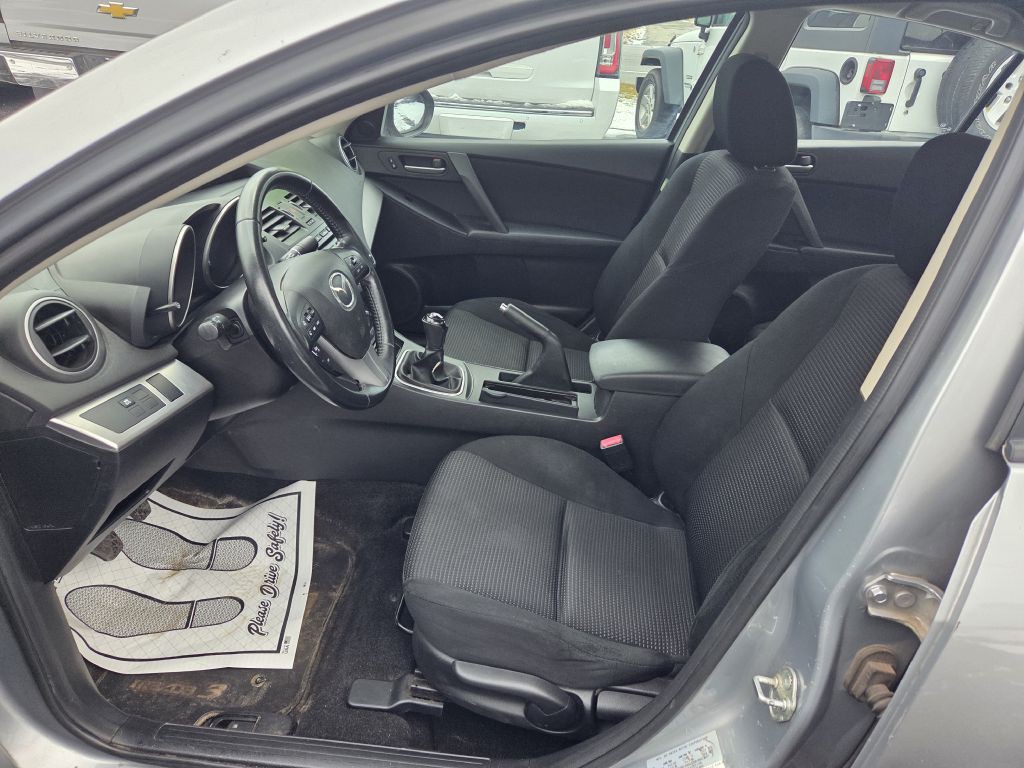 2012 Mazda Mazda3 Image 19