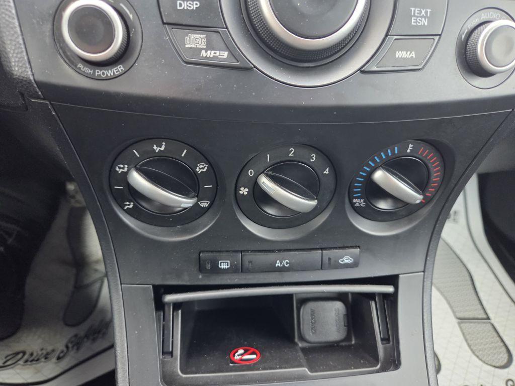 2012 Mazda Mazda3 Image 25