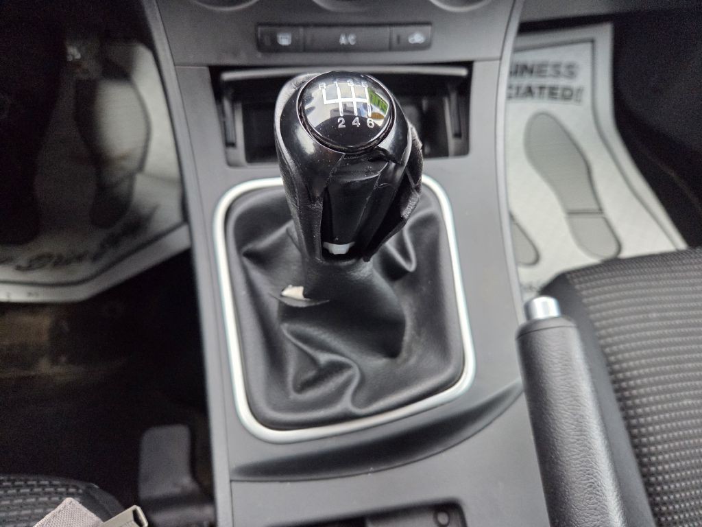 2012 Mazda Mazda3 Image 26