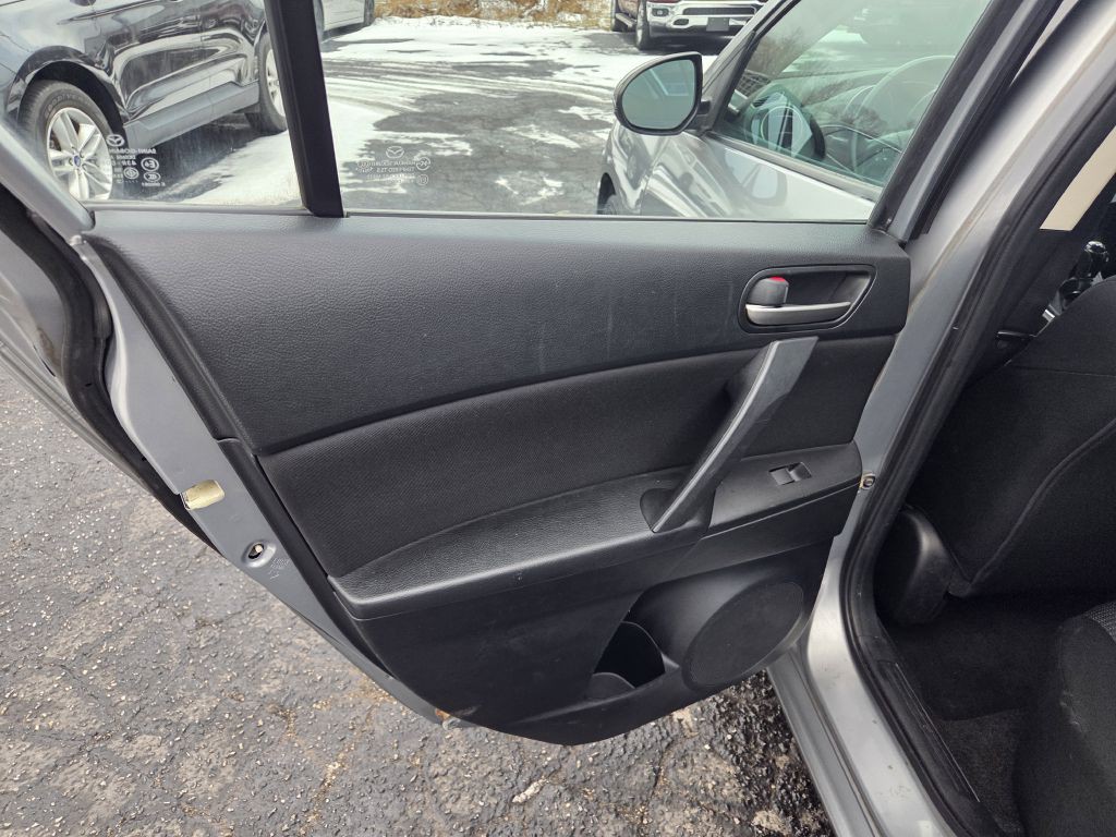 2012 Mazda Mazda3 Image 27
