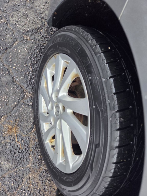 2012 Mazda Mazda3 Image 34