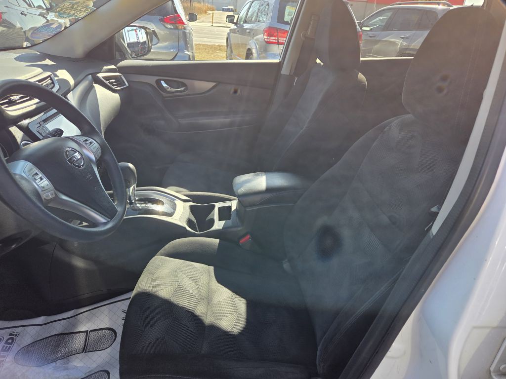 2014 Nissan Rogue Image 23