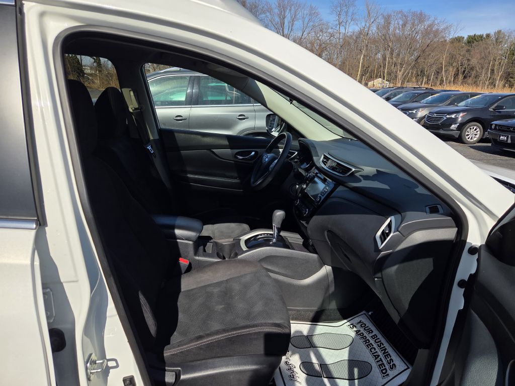 2014 Nissan Rogue Image 46