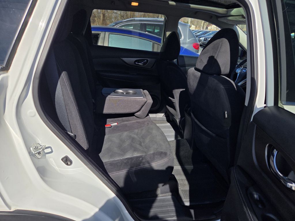 2014 Nissan Rogue Image 50