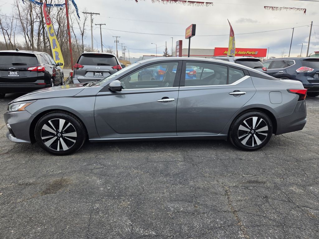 2020 Nissan Altima Image 13