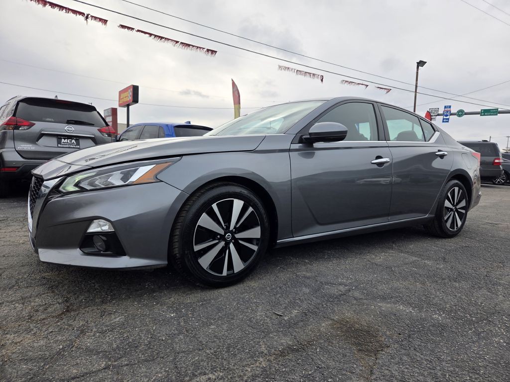 2020 Nissan Altima Image 15